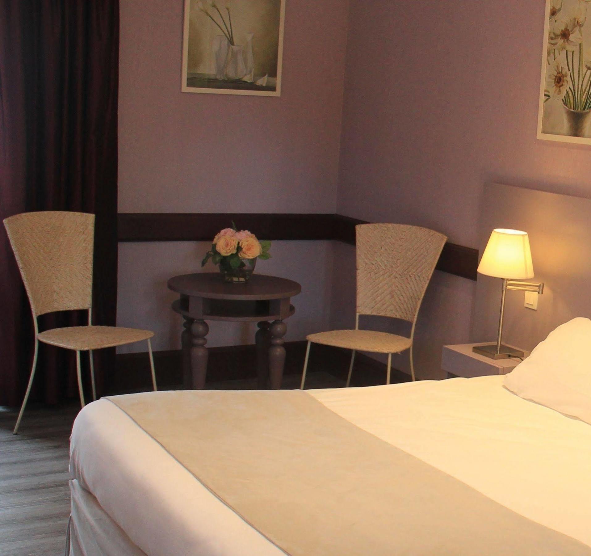 Hotel L'Oree Des Vignes Жийи-ле-Сито Экстерьер фото